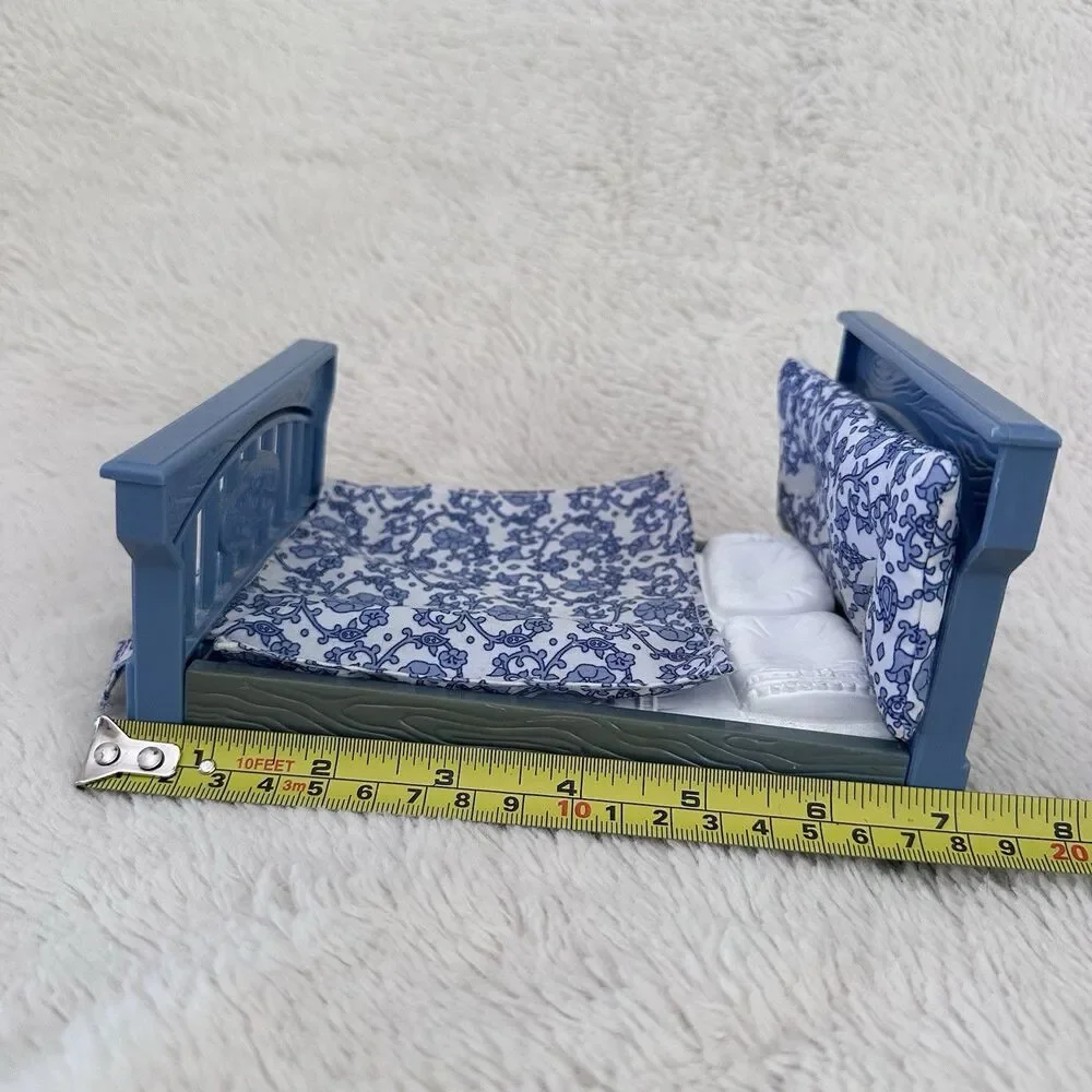 Fisher Price Loving Family Parents Bedroom Poster Bed Blue Floral Pillows 1999